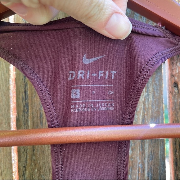 NIKE Dri-Fit Women's Maroon Burgundy Racerback Mesh Tank Top Size Small - Picture 2 of 8